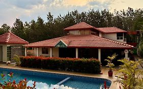 Chirooss Homestays And Resorts
